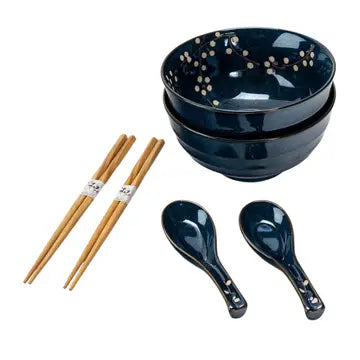Tazones de fideos y palillos para 2