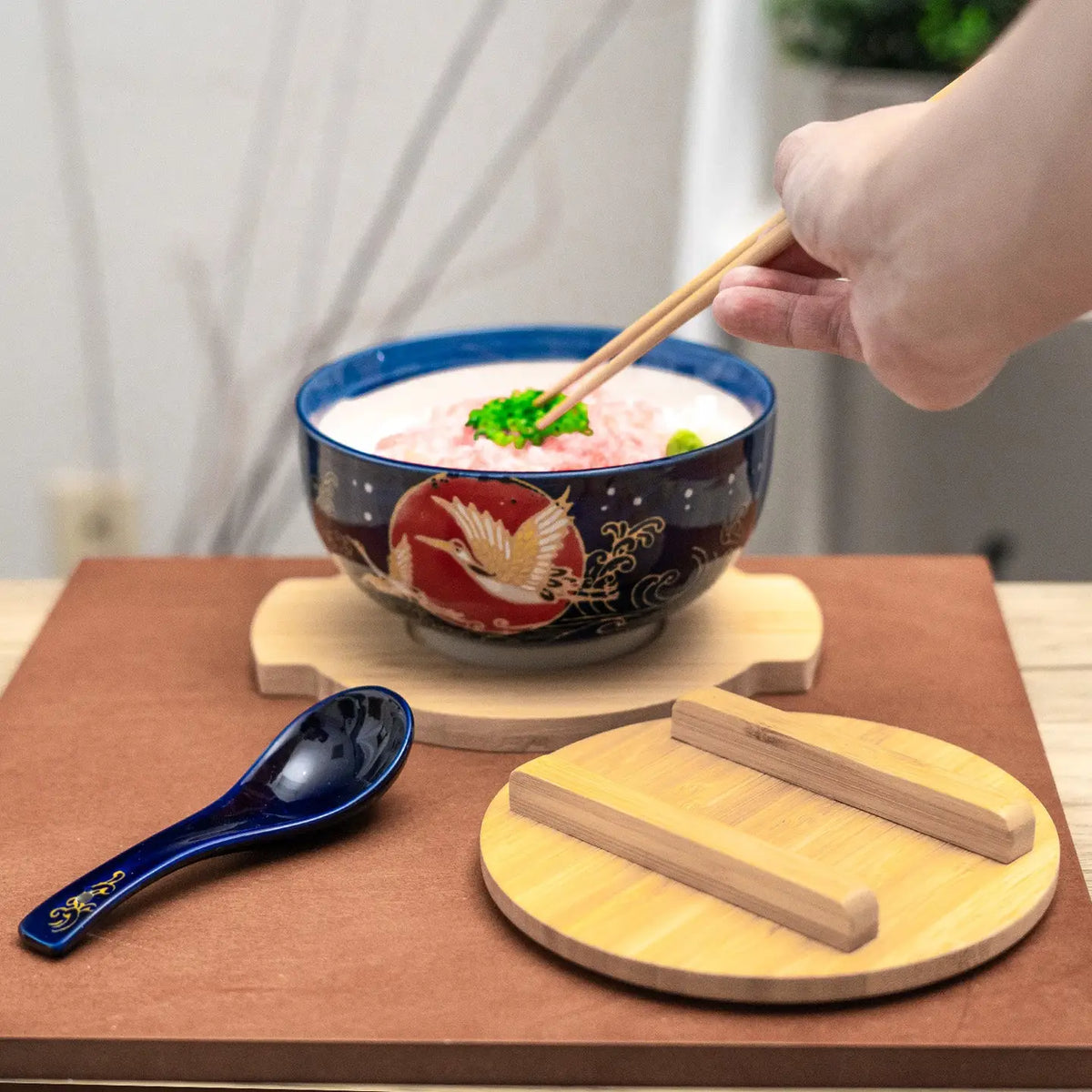 Moon Crane Bowl WITH WOODEN LID AND TRIVET SET