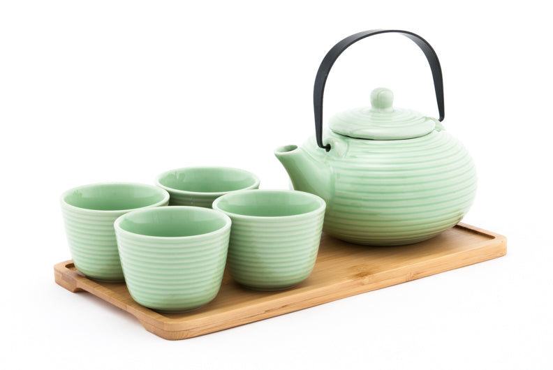 Juegos de té de cerámica con bandeja de bambú