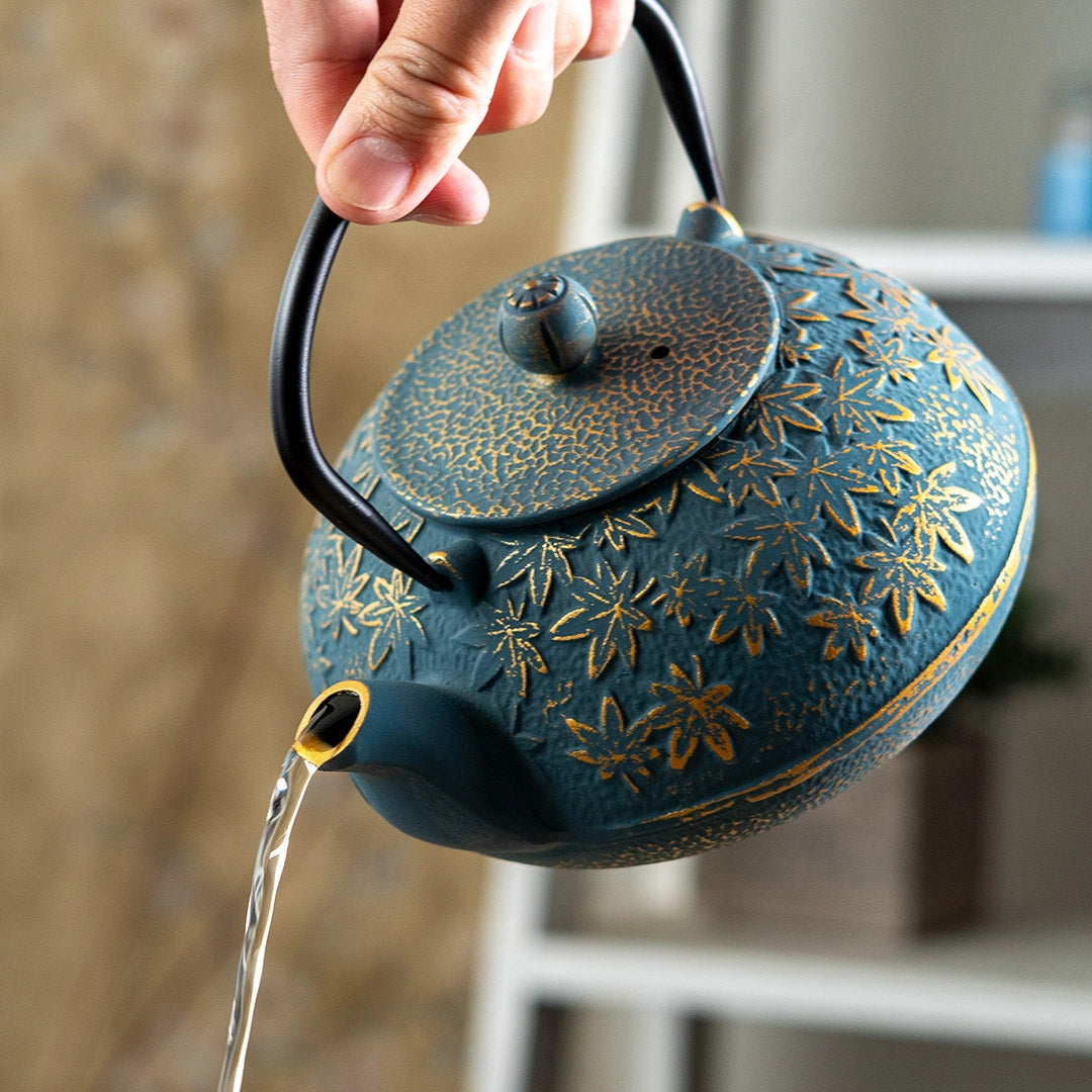 Turquoise Maple Leaves 40 oz Cast Iron Tea Pot